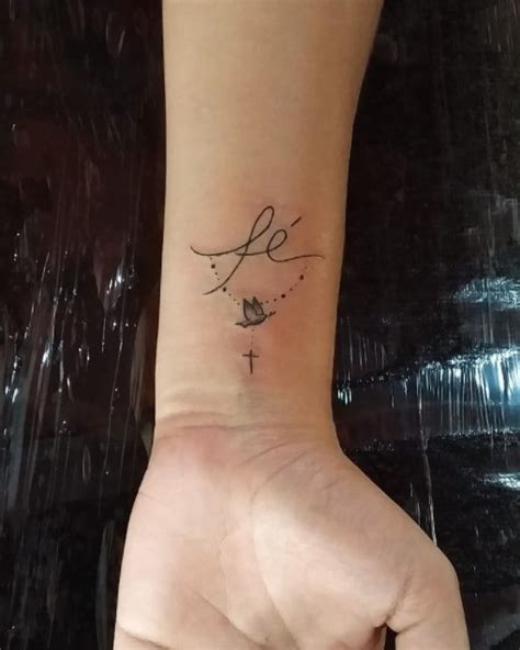 28 ideas de tatuajes para expresar tu fe